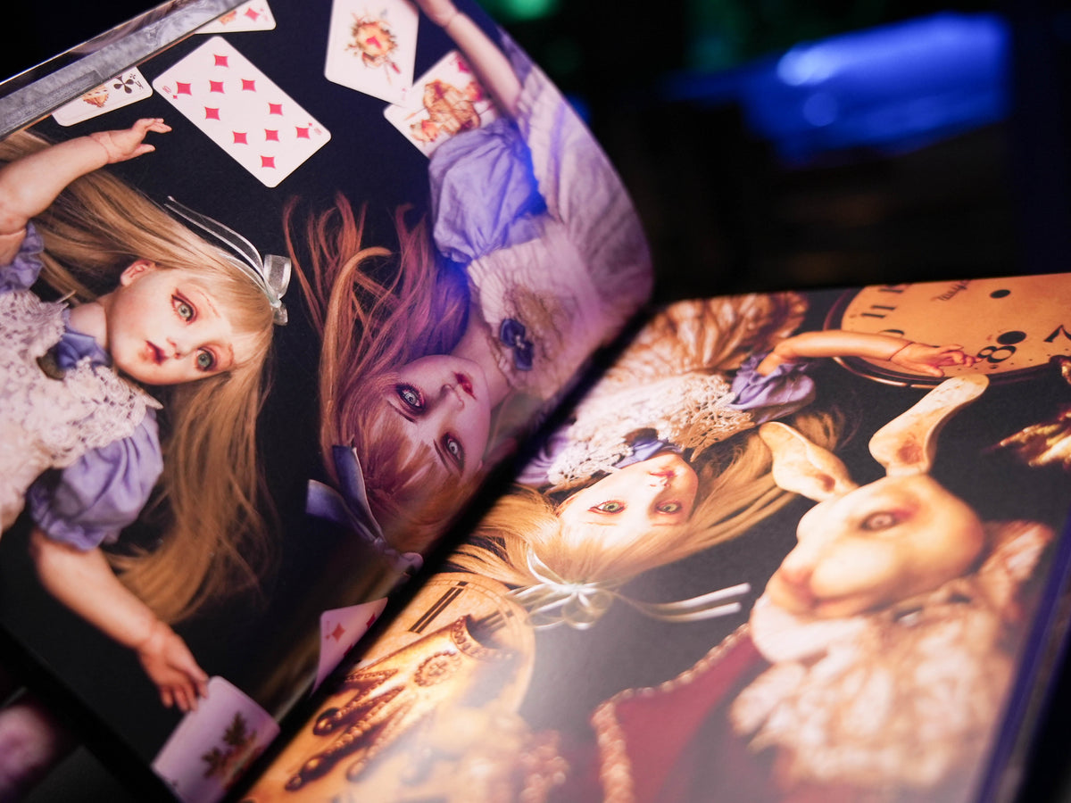 Mari Shimizu "Wachtraum" SIGNED