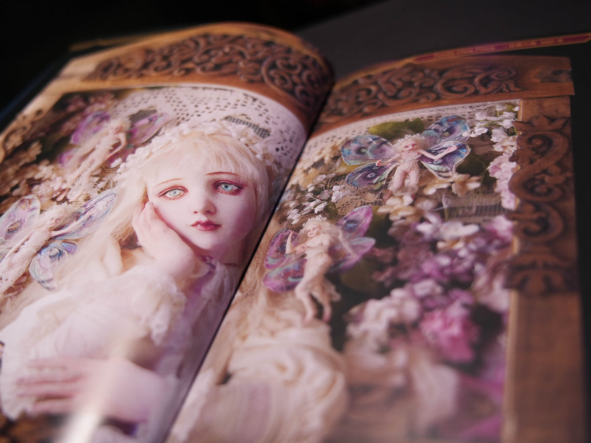 Mari Shimizu "Vita Nova" SIGNED