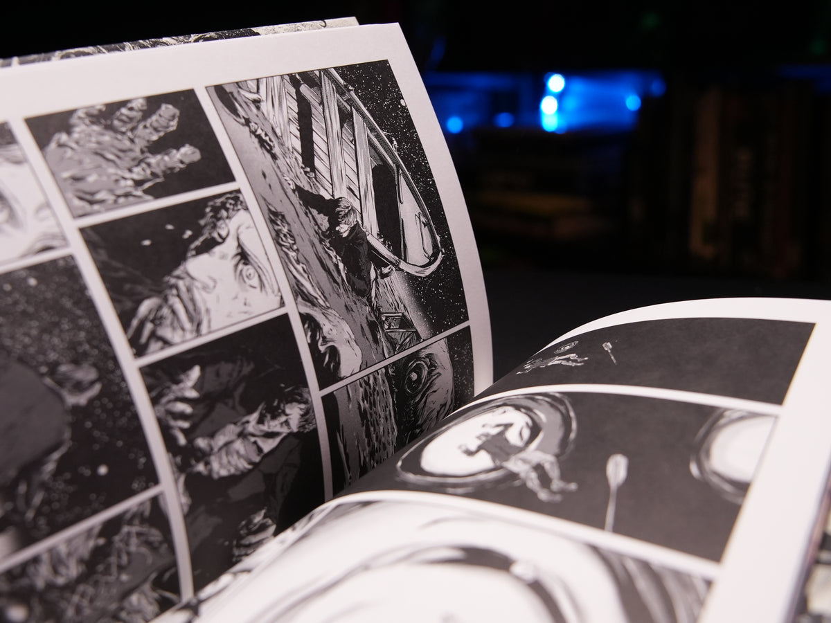 TANABE Gou "H.P Lovecraft's THE HAUNTER OF THE DARK Adaptation and Art Works" Japanese edition