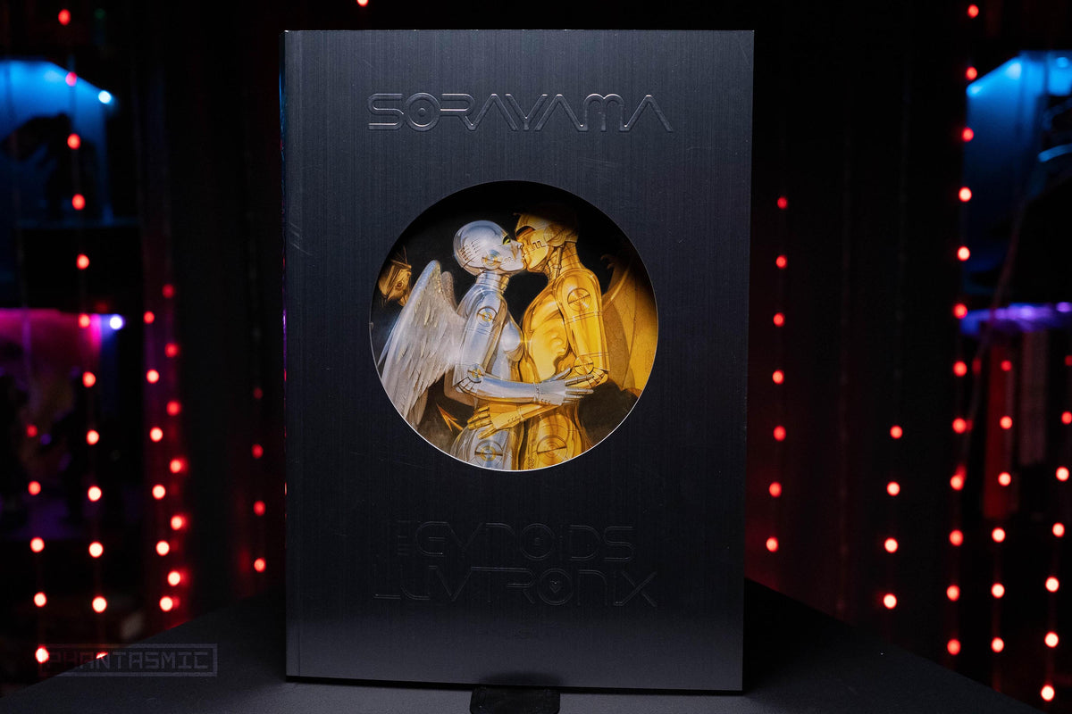 Hajime Sorayama "THE GYNOIDS LUVTRONIX" Signed