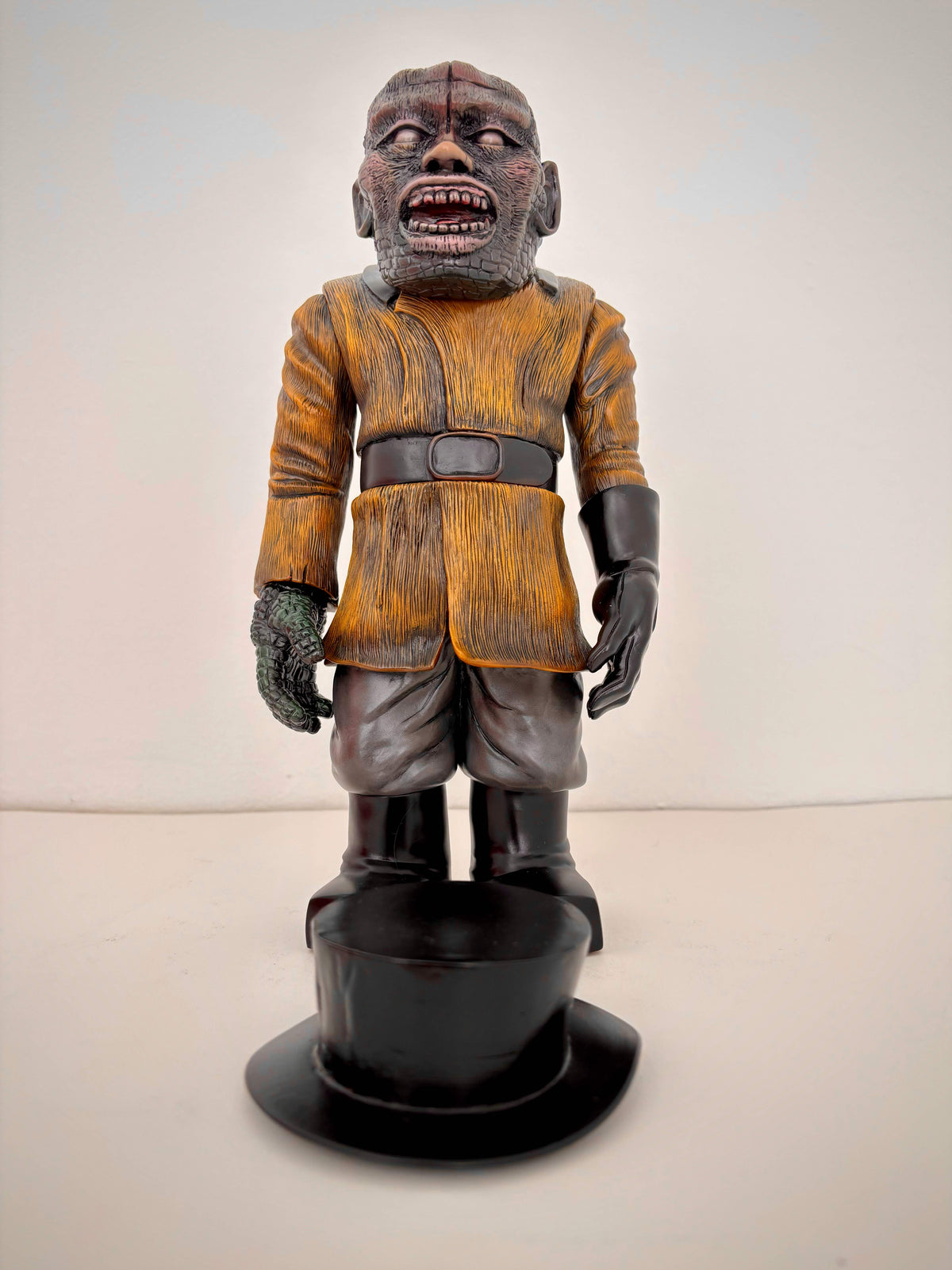 Gekkosha Siccaluna ”IZOU" Soft Vinyl Figure*